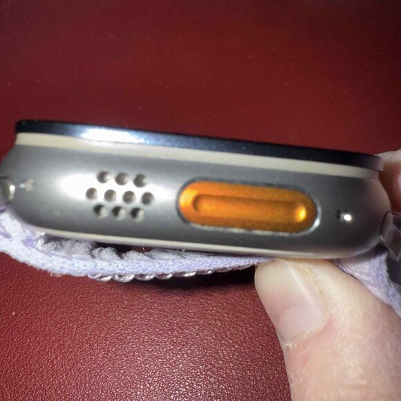 Apple Watch Ultra 2 [GPS + Cellular 49mm] Smartwatch with Rugged Titanium Case - Picture 6 of 8